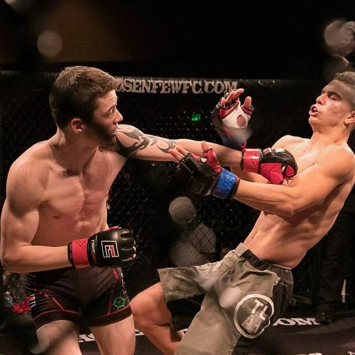 BrodyJosephMMA's tweet photo. Officially fight week! #BTBJ https://t.co/5nePa5FUFT
