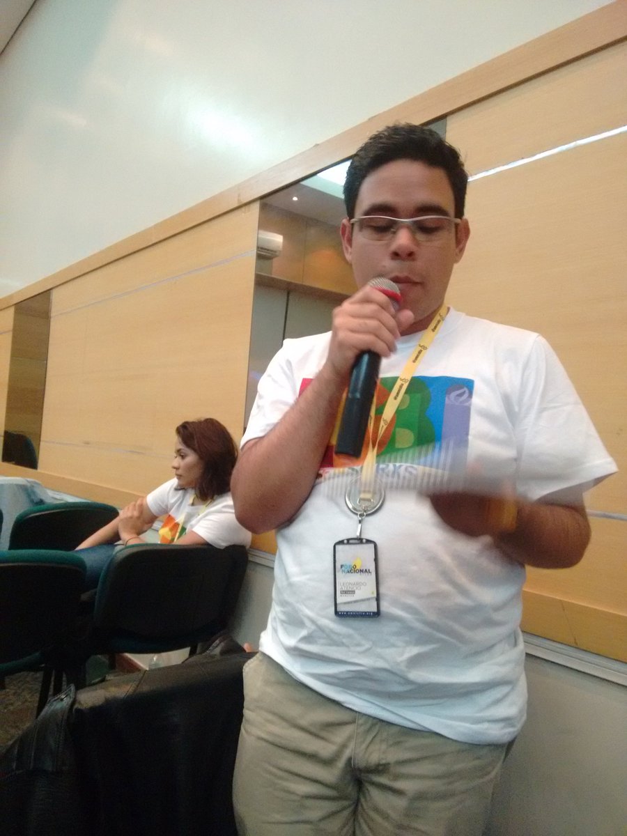 AmnistiaCCS's tweet photo. Palabras @leoate Monitor @AmnistiaCCS dando sus propuestas para trabajar con la Red #LGBTI de @amnistia #FORON2018 https://t.co/eXJcbNnOwO