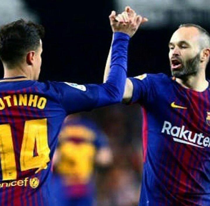 Philippe_UF's tweet photo. Mucha suerte la mia jugar al lado de un ídolo y un genio como usted. Apesar de ser por algunos meses me siento honrado por eso. Mi admiración no es sólo en el campo, te admiro por la gran persona que eres y pudo conocer. 🔴🔵 Gracias @andresiniesta8 #mago🎩 #genio #idolo https://t.co/uErjGRICnL