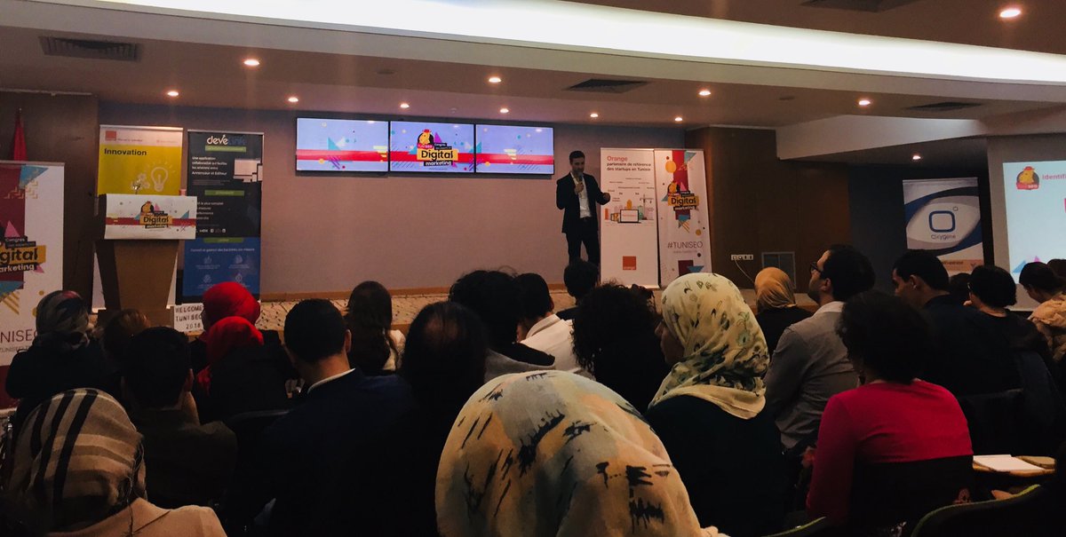 zozo_lazozo's tweet photo. #tuniseo synergie SEO-SEA avec la classe naturelle de @jringard https://t.co/vV6apJ4Ytd