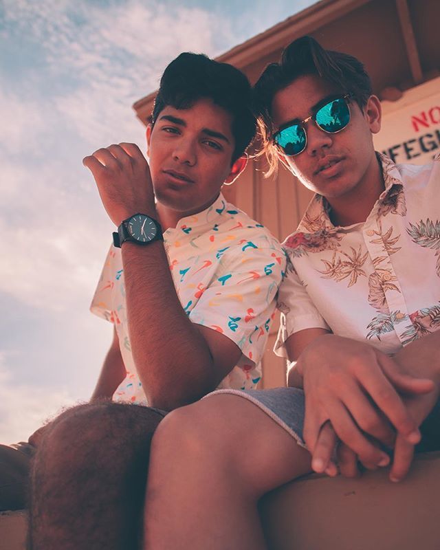 nolanmen69's tweet photo. These pics are getting boring now😂
.
.
.
.
.
#newport #lifeguard #buttonupshirt #beachy #sendit https://t.co/gcyQGdgeaZ https://t.co/IfnMNImGrr