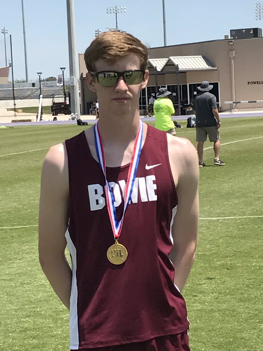 CoachJackrabbit's tweet photo. @chips_and_kaso2 wins the 3A High Jump with a jump of 6' 6"! https://t.co/4K9jT7nNwf