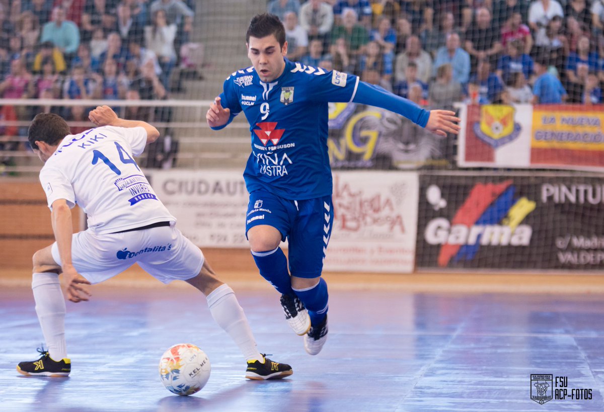 VinaAlbaliFS's tweet photo. |FOTOGALERÍA| 📸 @aurecape
Jornada 30
FS Valdepeñas - Manzanares FS
#VamosMasseyCastro #FSValdepeñas #ValdepeñasNuncaSeRinde #ACPFSV https://t.co/9Me3WlONzD