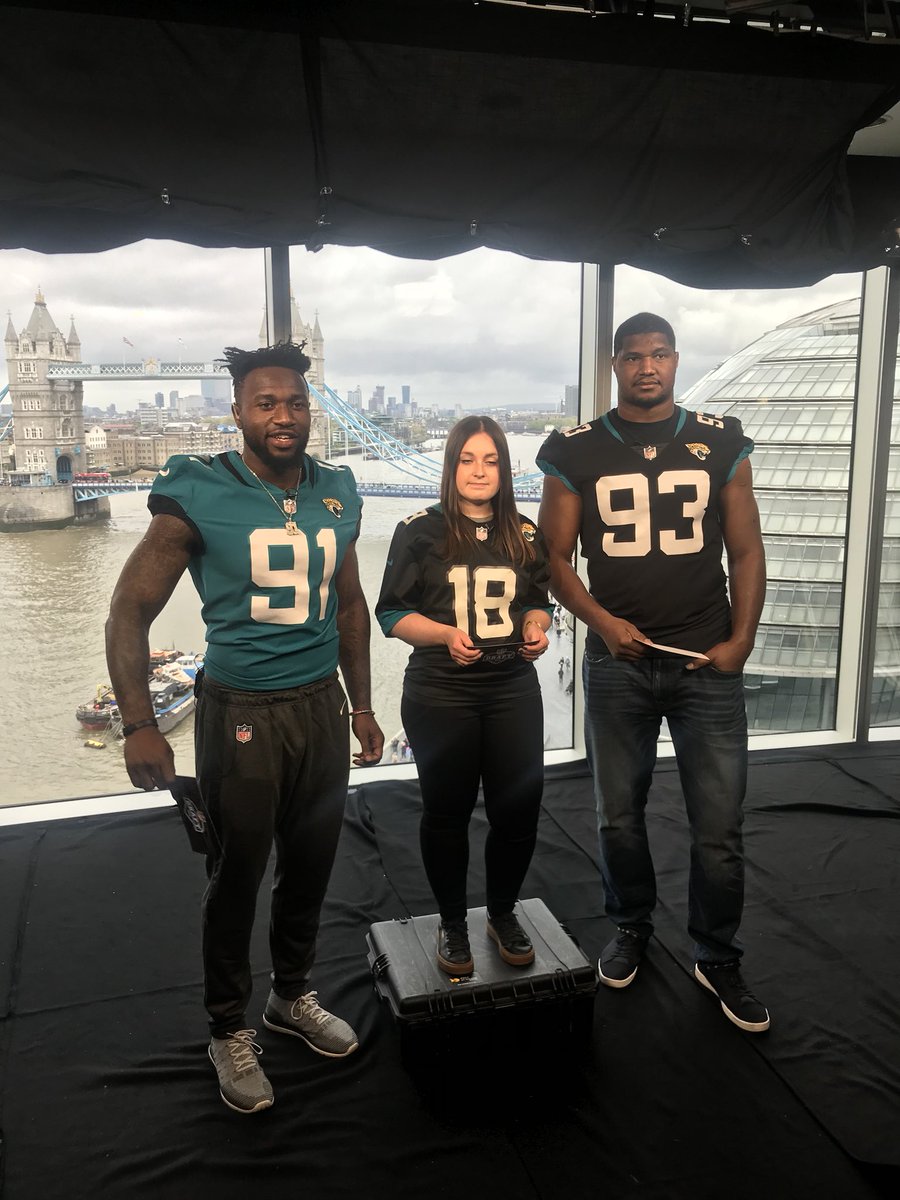 JaguarsUKandIE's tweet photo. Rehearsals with our ‘You make the Pick’ comp winner @SarahhhAliceee - pick live from London coming soon #DTWD #Jaguars #NFLUK #NFLDraft https://t.co/UsYT4iFtKG