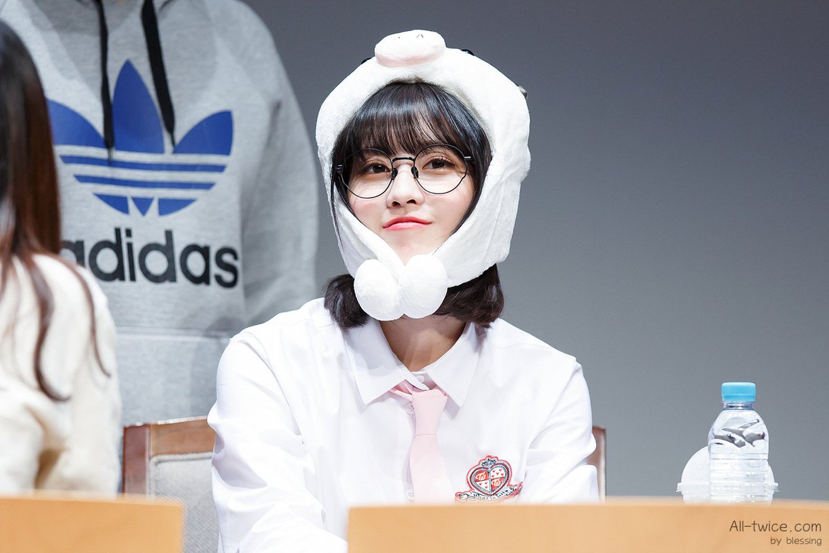 alltwicecom's tweet photo. 180428 [What is Love?] 상암 팬싸인회 https://t.co/70UdVnlFRr