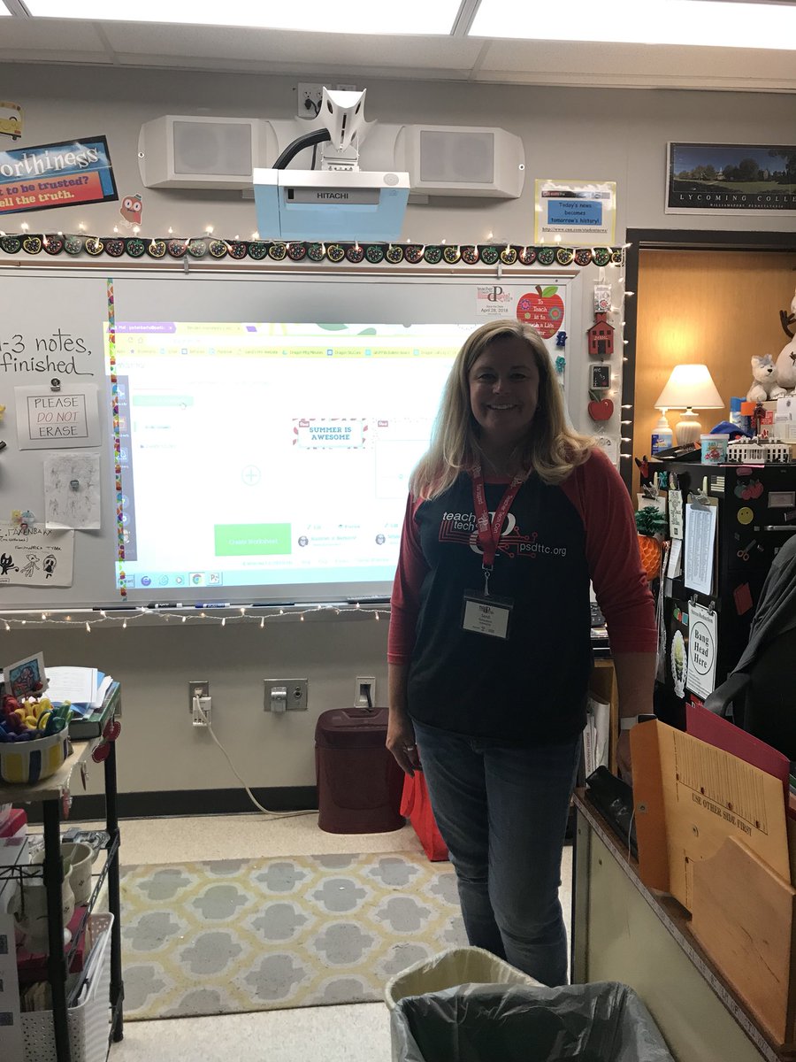 sandigackenbach's tweet photo. Teaching https://t.co/SOFk43pmbf at the Parkland Tech Con @psdttc18 https://t.co/nWt49KBWMB