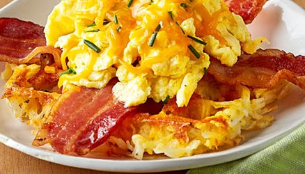 COLGATESPW's tweet photo. Hungry? It's brunch time! SPW brunches start at noon all over campus. Grab some food at Parker Commons, WMST, the Edge, Curtis Lobby, and the COOP TV room! https://t.co/1sA2aksHRf