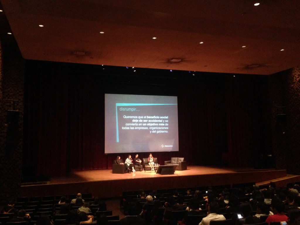 telarsocialmx's tweet photo. Ya estamos en el V Foro Interdisciplinario de Diseño!
#TSMx #WDCCDMX2018 #capitaldediseño #Diseño #Responsabilidad #Social #EDINBA https://t.co/Dy6VycE69h