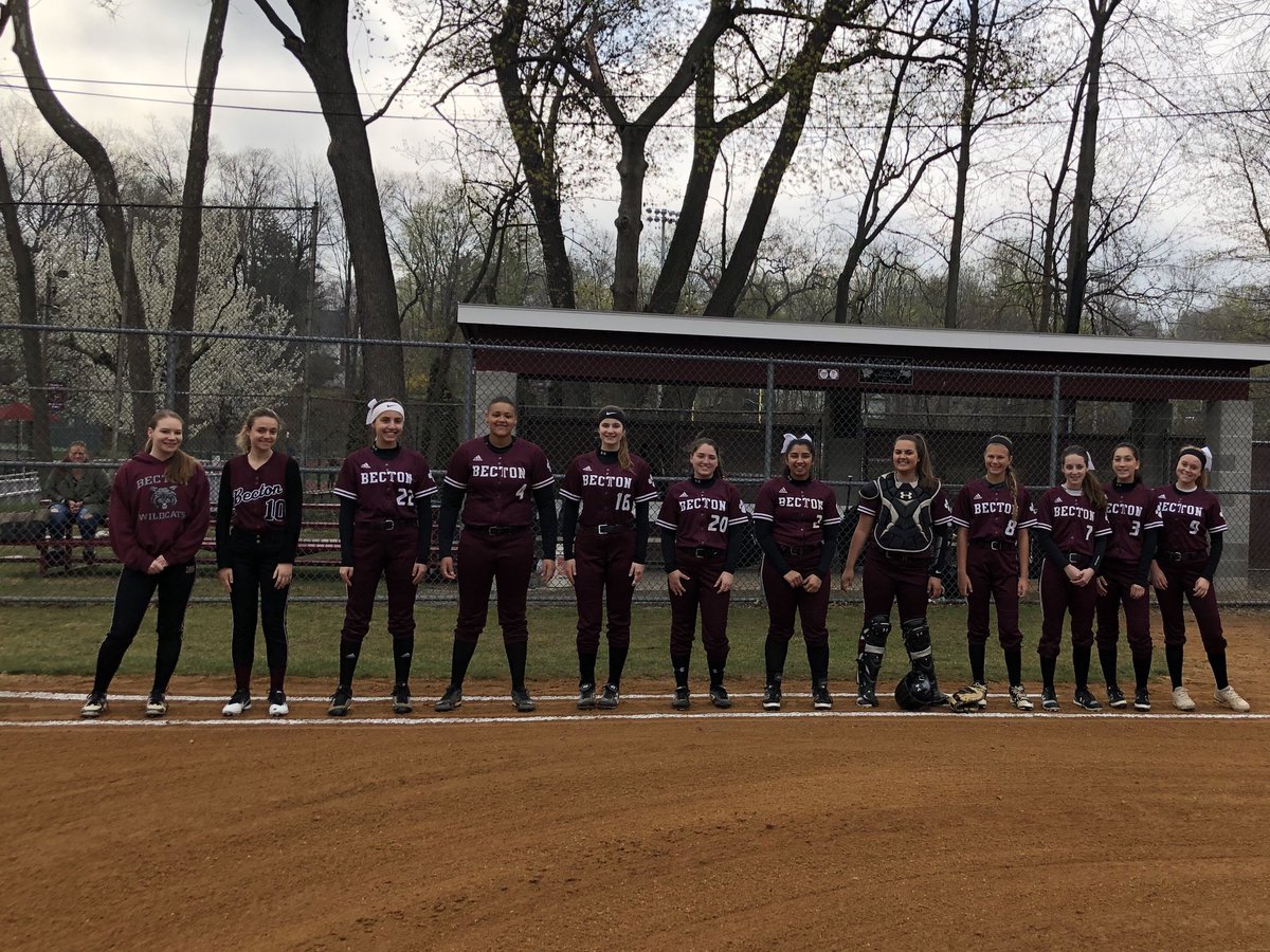 BectonSoftball's tweet photo. Lady Wildcats supported a great cause today by taking part in the 9th annual Coaches vs. Cancer tournament in Park Ridge. Way to go girls! #BectonsBest #bectonSoftball ⚾️🐾 https://t.co/c1kcOiROfr