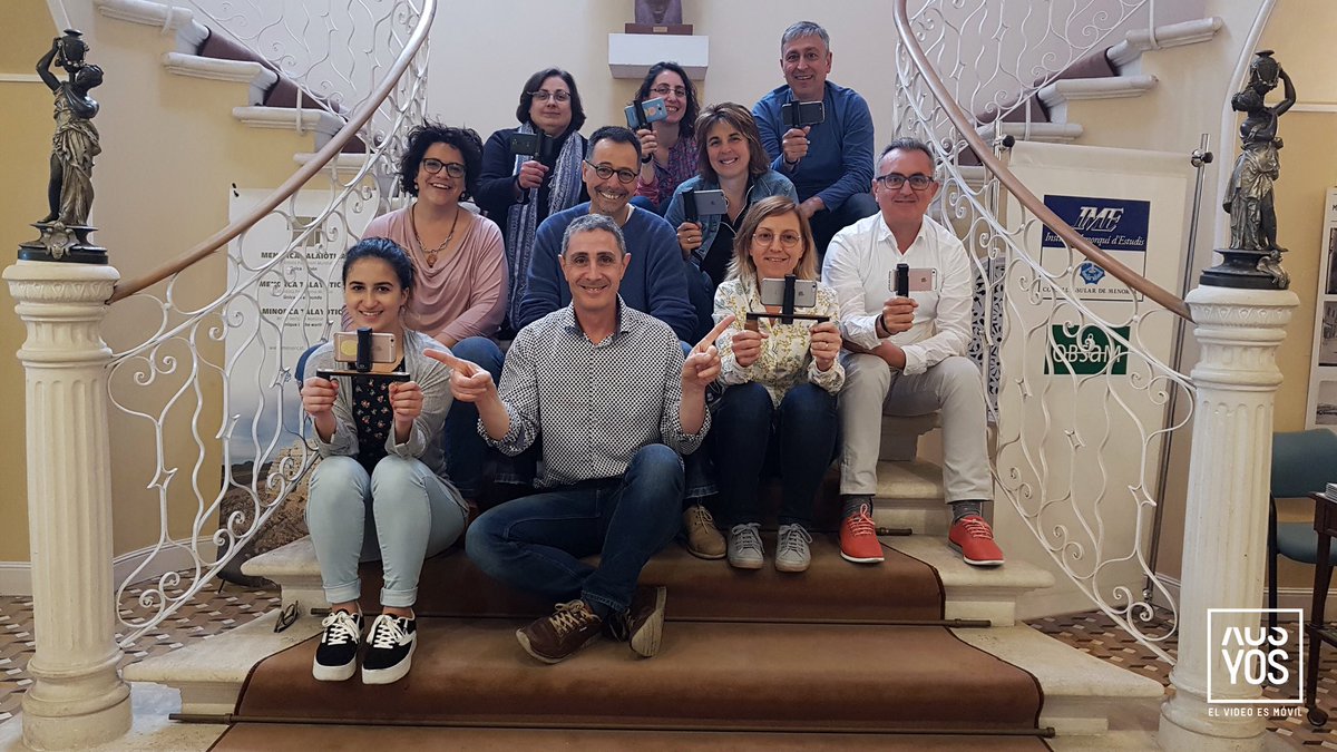 YOSContenidos's tweet photo. Fin de la primera parte del Taller de Vídeo con Móviles en #Menorca, organizado por @UIMIRMenorca Muy pronto, el vídeo resultante... Ha sido genial, chic@s. Gracias especiales a @Shoulderpod por su colaboración. El finde que viene más 🎥📲 #VideoMarketing #elvideoesmovil #mojo https://t.co/DOA0RNRWyU
