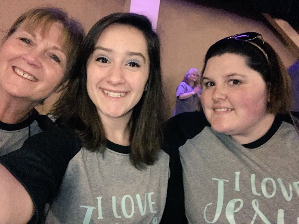 TayTay3418's tweet photo. WOJ 2018 with these gals! #womenofjoy https://t.co/pdti2mKGp4