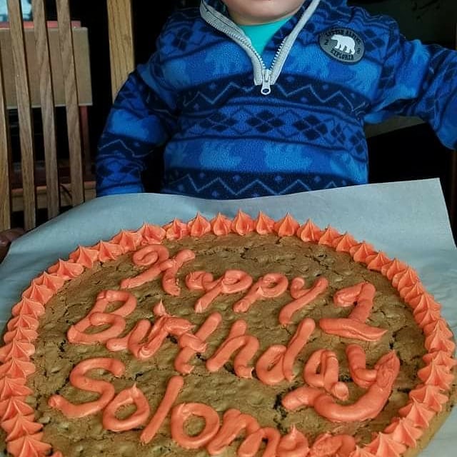 ThePutmanFamily's tweet photo. Here is Solomon today on his 1st Birthday! So many gave cake up for a year, and we celebrated it with cake a couple weeks ago when daddy wasn't working, we are have a giant cookie! #putmans #weareblessed #wearefamily #1stbday 🎂 https://t.co/LPDvdBLD9l