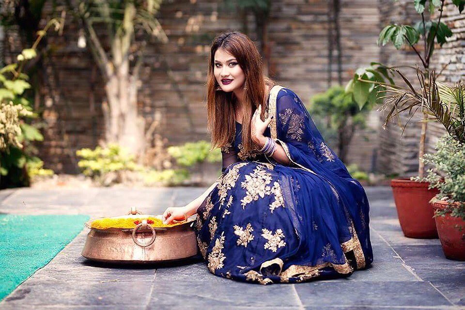 singerapsara's tweet photo. https://t.co/Z3YmlLG0d1