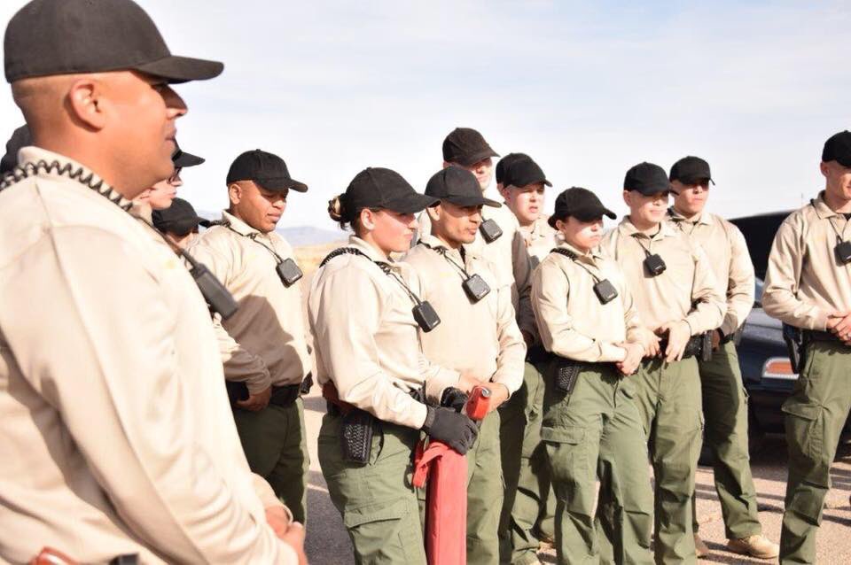 BCSONM's tweet photo. Bernalillo County Sheriff’s Office Cadet Class #39 training on the deployment of pursuit management equipment. #Class39 #BCSO #JoinUs #WhatAreYouWaitingFor? 
https://t.co/AuXcj8s7s9 https://t.co/QrErP2crqW