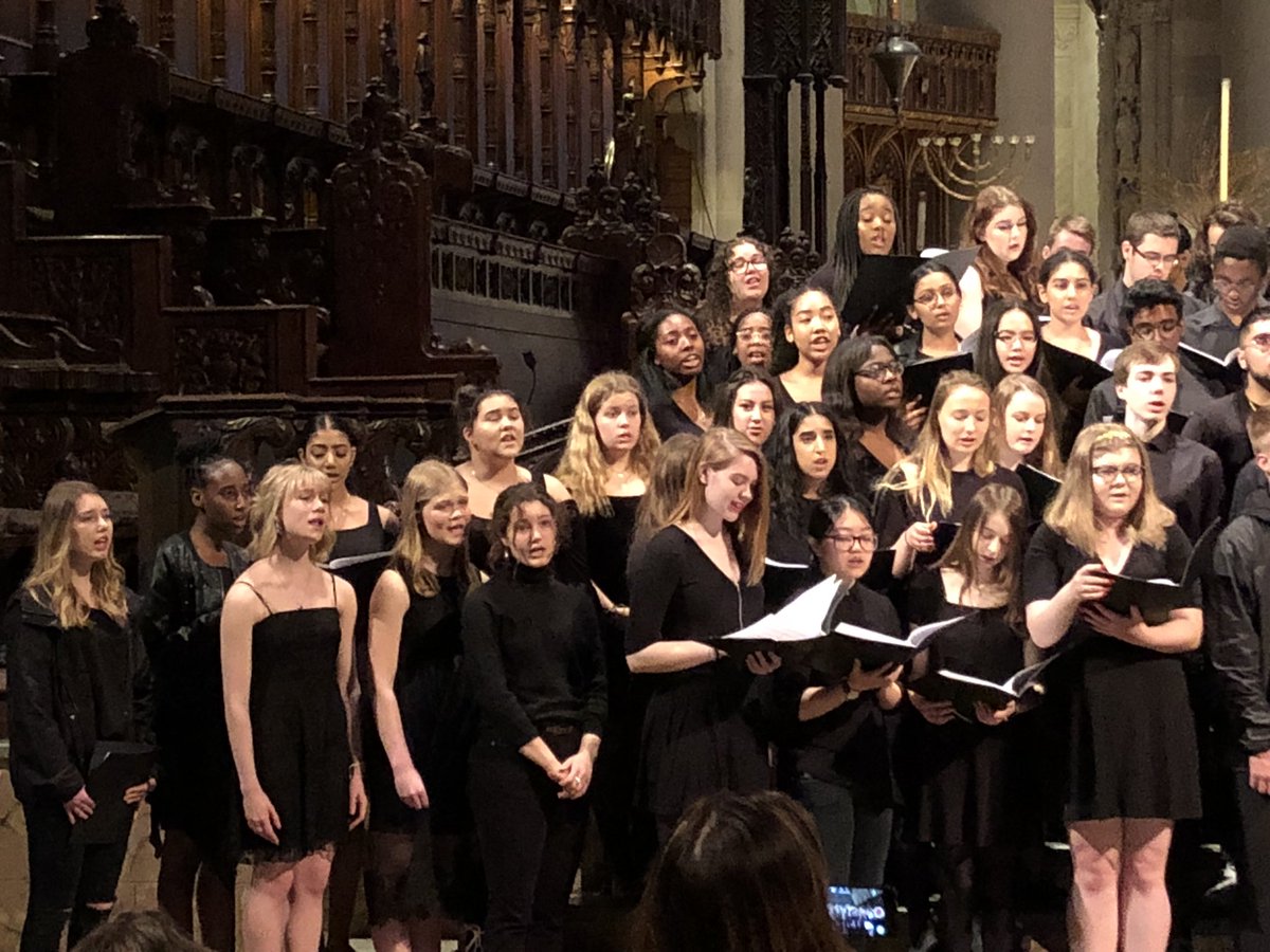MusicMayfield's tweet photo. Singing in NYC #mayfieldnyc2018 https://t.co/pddKfU13gk