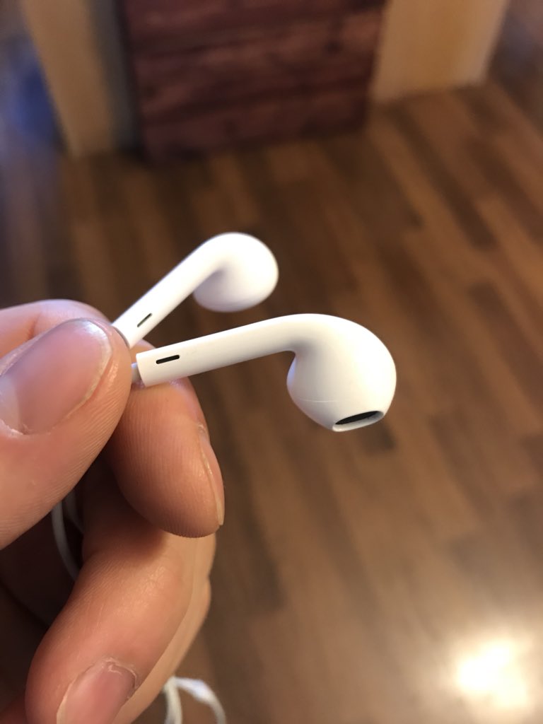 kfontaine89's tweet photo. Cleaned my Apple headphones in the washer and dryer, that’s recommended right? @Apple #stillworks #manmove https://t.co/nTeZBuQW2H