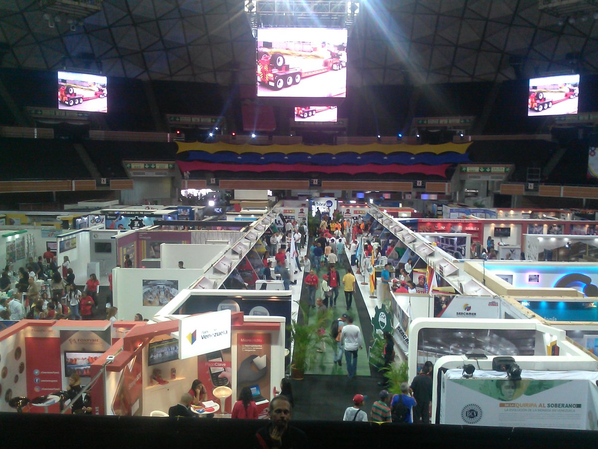 MdelOrinoco's tweet photo. El Poliedro de Caracas recibe al pueblo venezolano en la #ExpoVenezuelaPotencia2018 | Te invitamos a  nuestro stand #MotorConstrucción https://t.co/n3F8mMGAzV