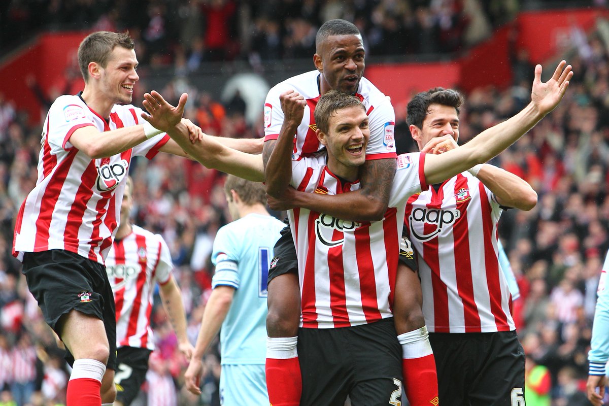 sportssnapper's tweet photo. Great memories of 6 years ago today when #saintsFC gained promotion back to the premier League. Proud to have been part of the journey with @wattsypics https://t.co/zZeXbWQCHZ