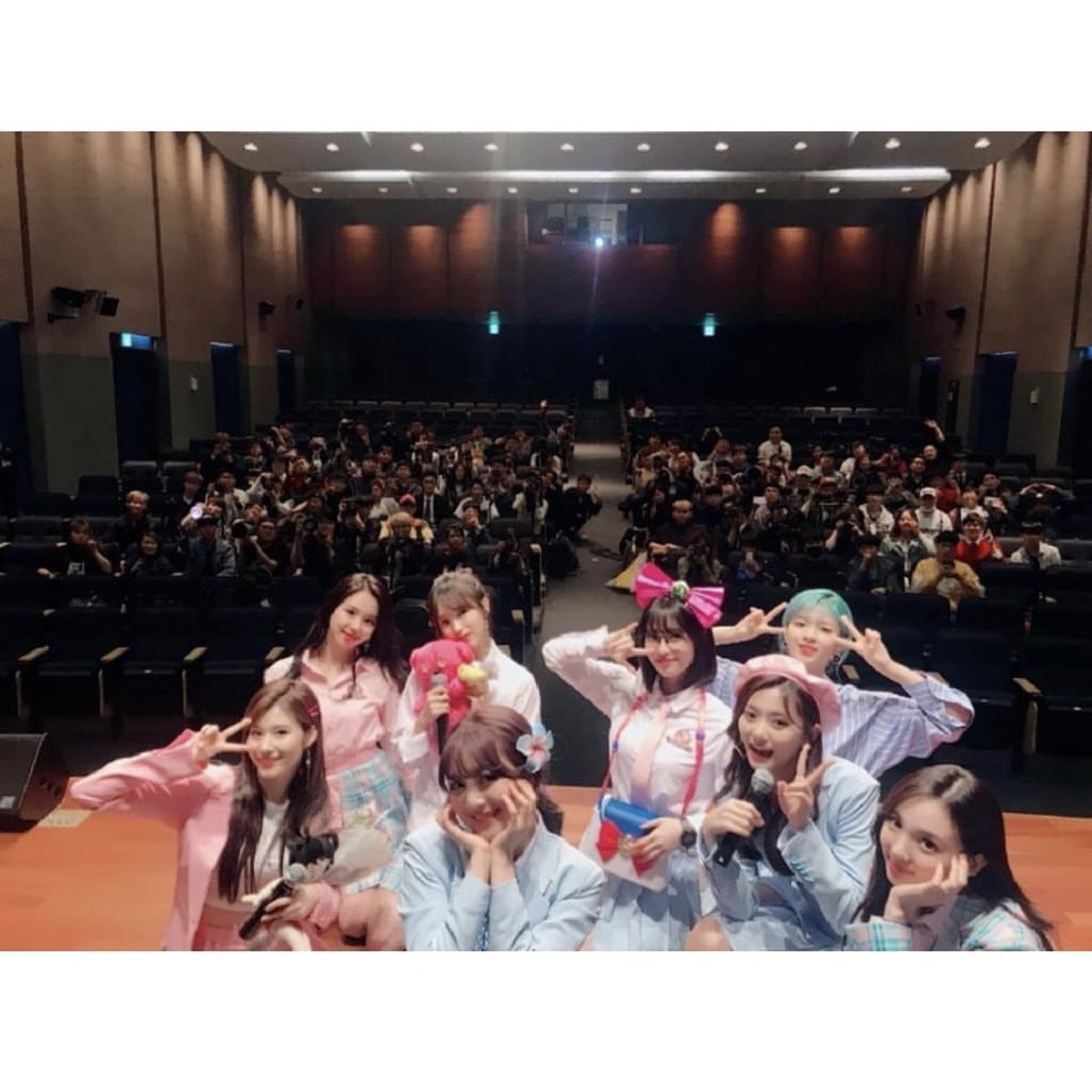 TWICE_GLOBAL's tweet photo. [PICS] 🔹 IG 🔹 180429 #TWICETAGRAM Update (2) #TWICE #트와이스 https://t.co/m89tjBL1S2