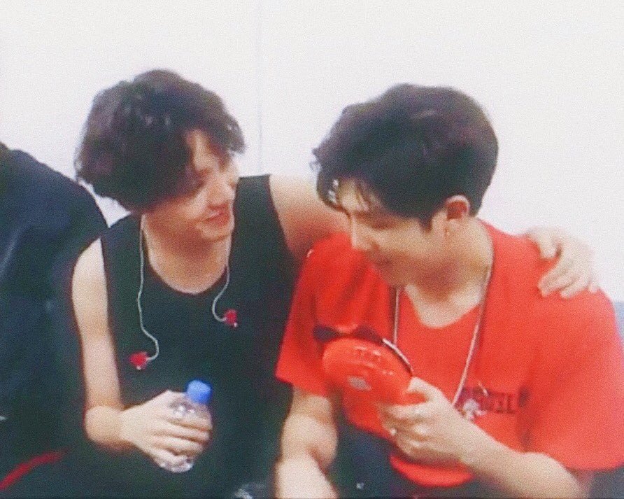 namseokpics's tweet photo. yes they're handsome and in love officer https://t.co/frtwhcOlXT