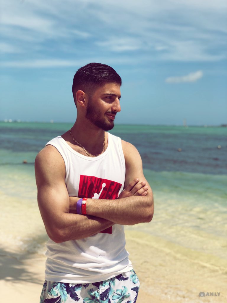 ManukyanJr's tweet photo. 🏝 https://t.co/6XDSzW79MR