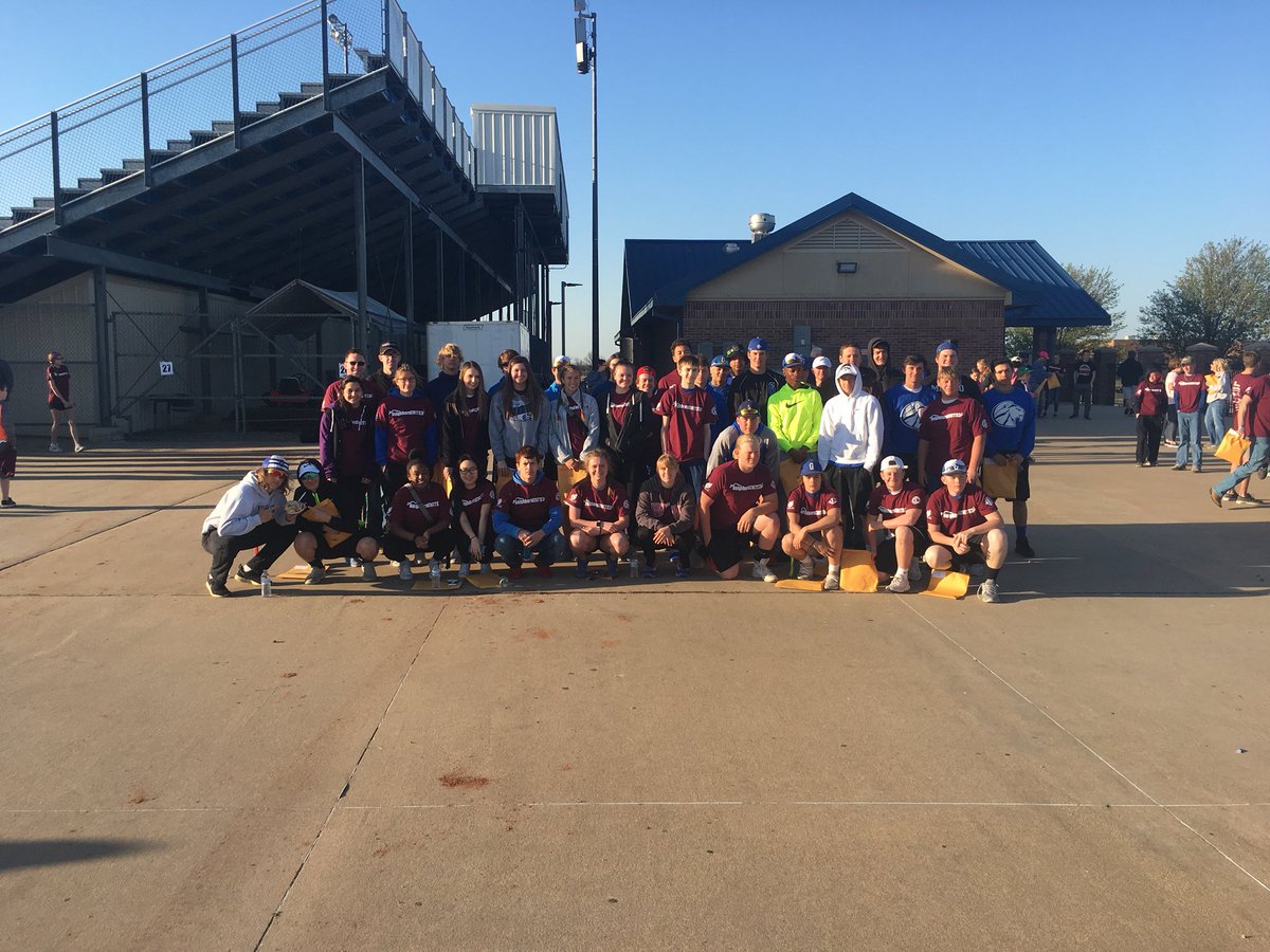 A big thanks goes out to all the goddard students the cake out to help out the community! #servegoddard #GHSPride