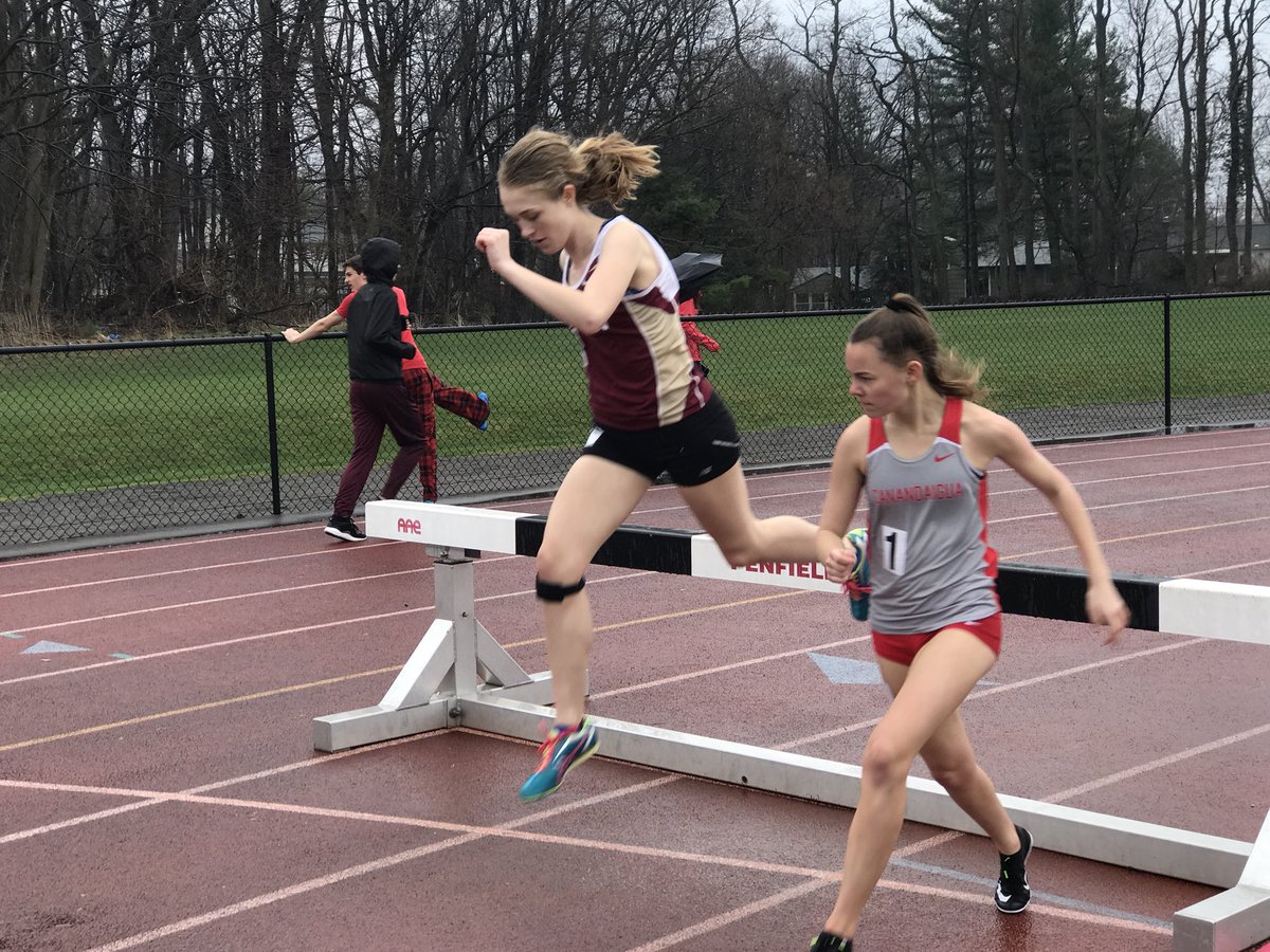 MendonXCTF's tweet photo. Mendon’s dual steeple His & Hers Champs! @PCSDAthletics @JoshuaDoughert3 @jjDandC @RocDevo #whatbarriers https://t.co/Jt4fDLqnwQ