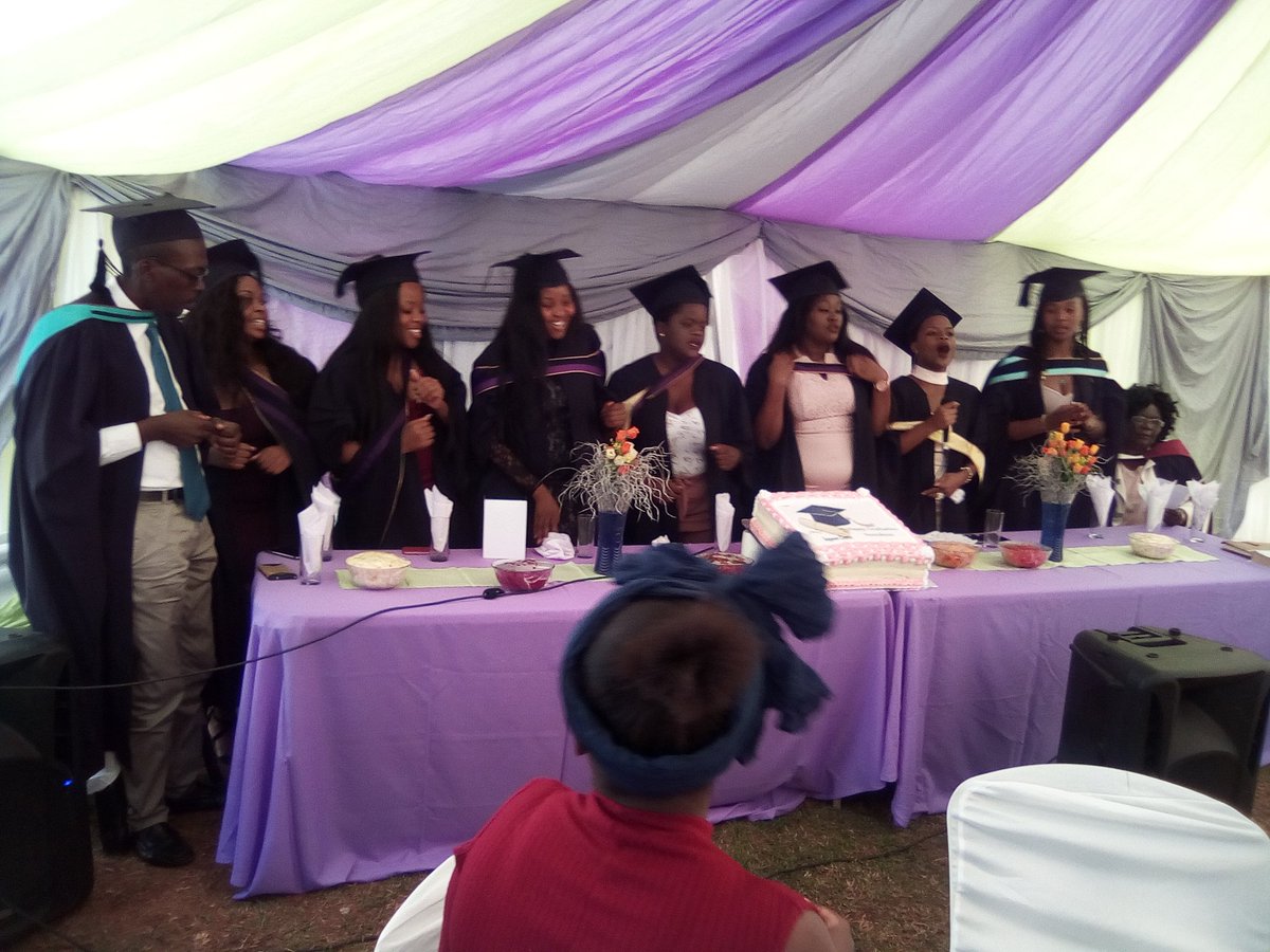 Sthe008's tweet photo. It's her wonderful
#graduation
#Ingawe lento_Nontokozo Ingcono🎓 https://t.co/NoI0EdWKin