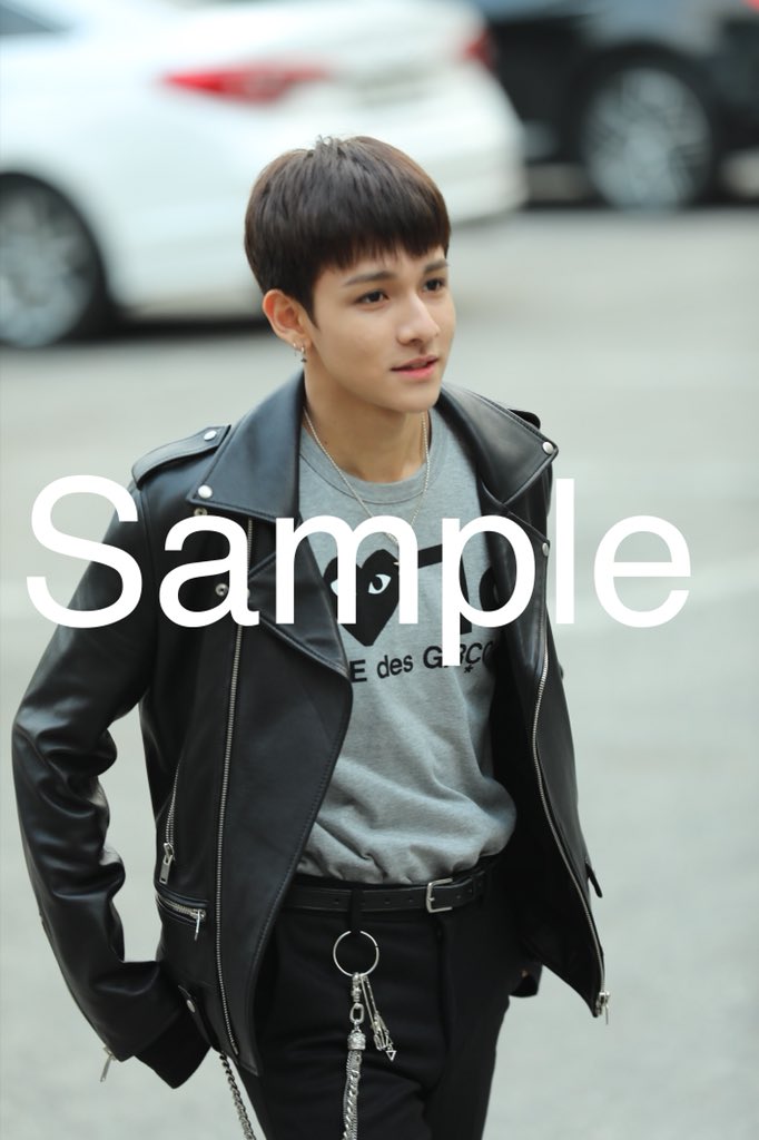 datasellerrrr's tweet photo. 180427 뮤뱅출근길 데이터 판매
#사무엘 #SAMULE 
비싸지 않습니다!!
디엠 주세요!!
#대리찍사 #댈찍 데이터 https://t.co/dk4R9mykvC