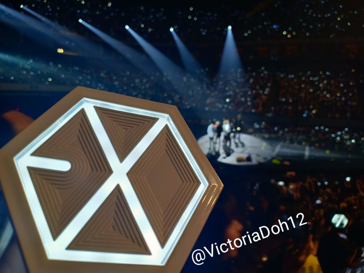 VictoriaDoh12's tweet photo. My First and definitely not the Last. I had too much fun! Thank you boys, especially Kyungsoo. I know in my heart that you heard me. I will always love you. #ElyXiOninManila @weareoneEXO https://t.co/W6EDdjEWvb