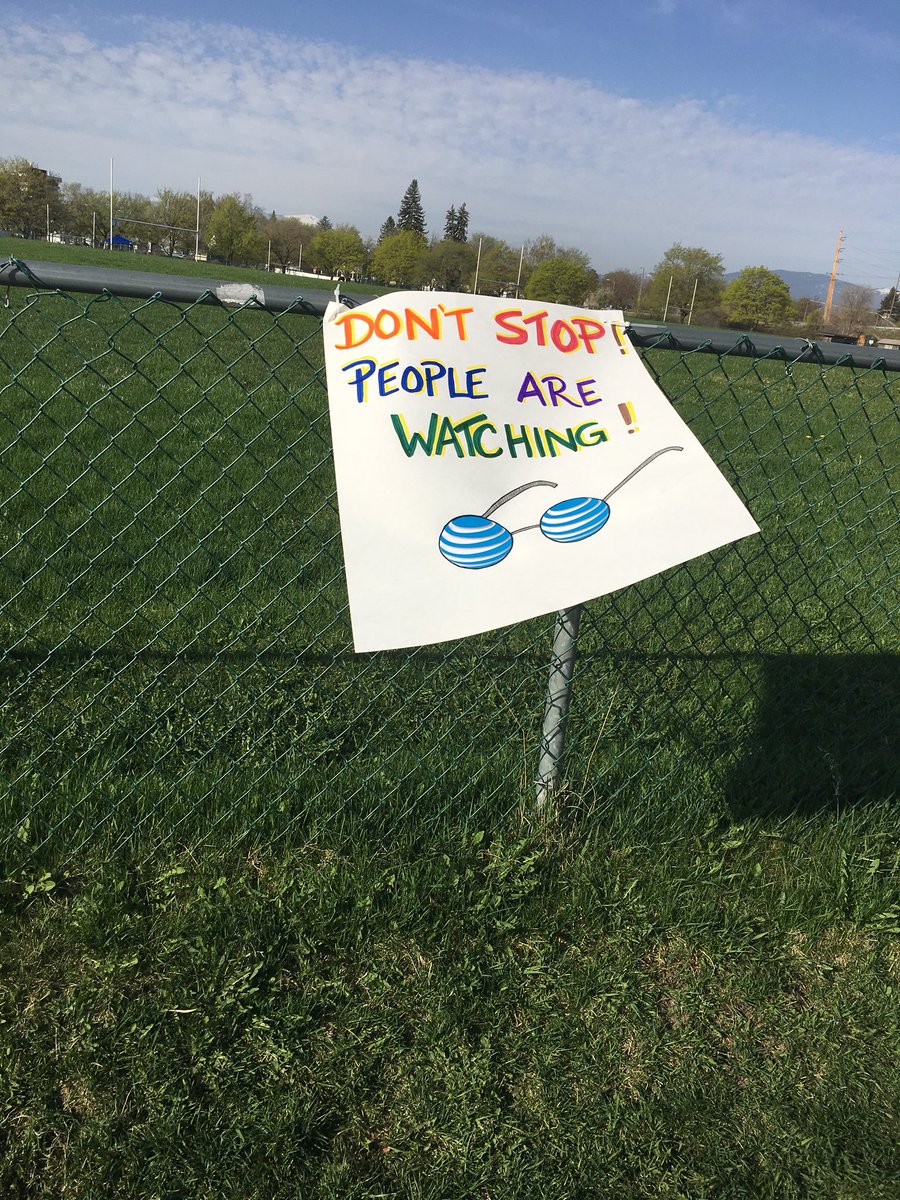 Great use of the globe to motivate our runners! #TechCareTweets #lifeAtAtt