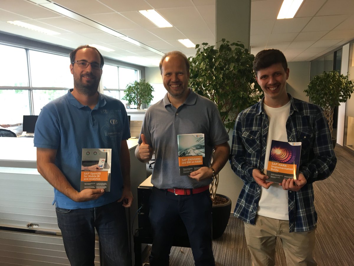 wouter_lemaire's tweet photo. Congratulations to the quiz winners ! @info_tutorials #sitbru @vvdries @RottiersTom https://t.co/caeXpkHf7s