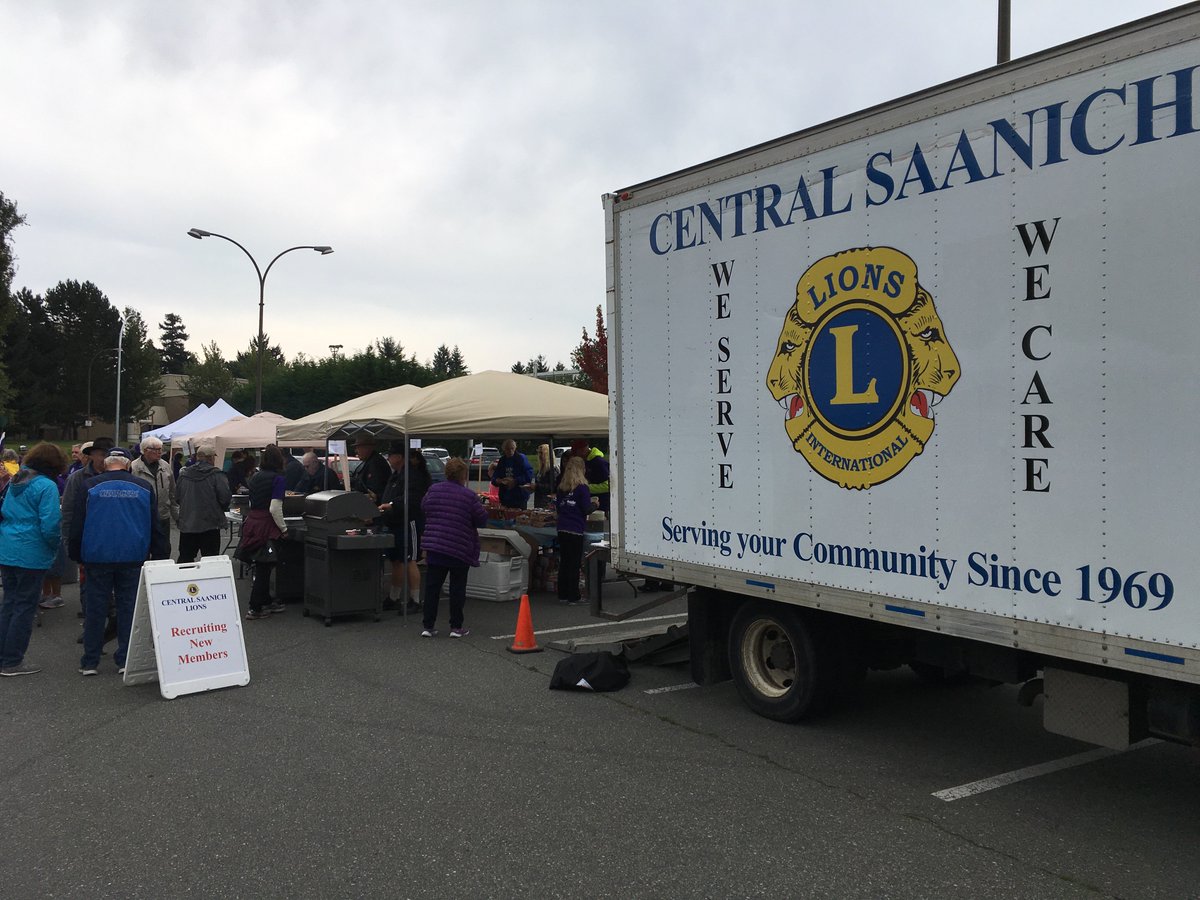 CS Lions serving at the 2017 ALS Walk.