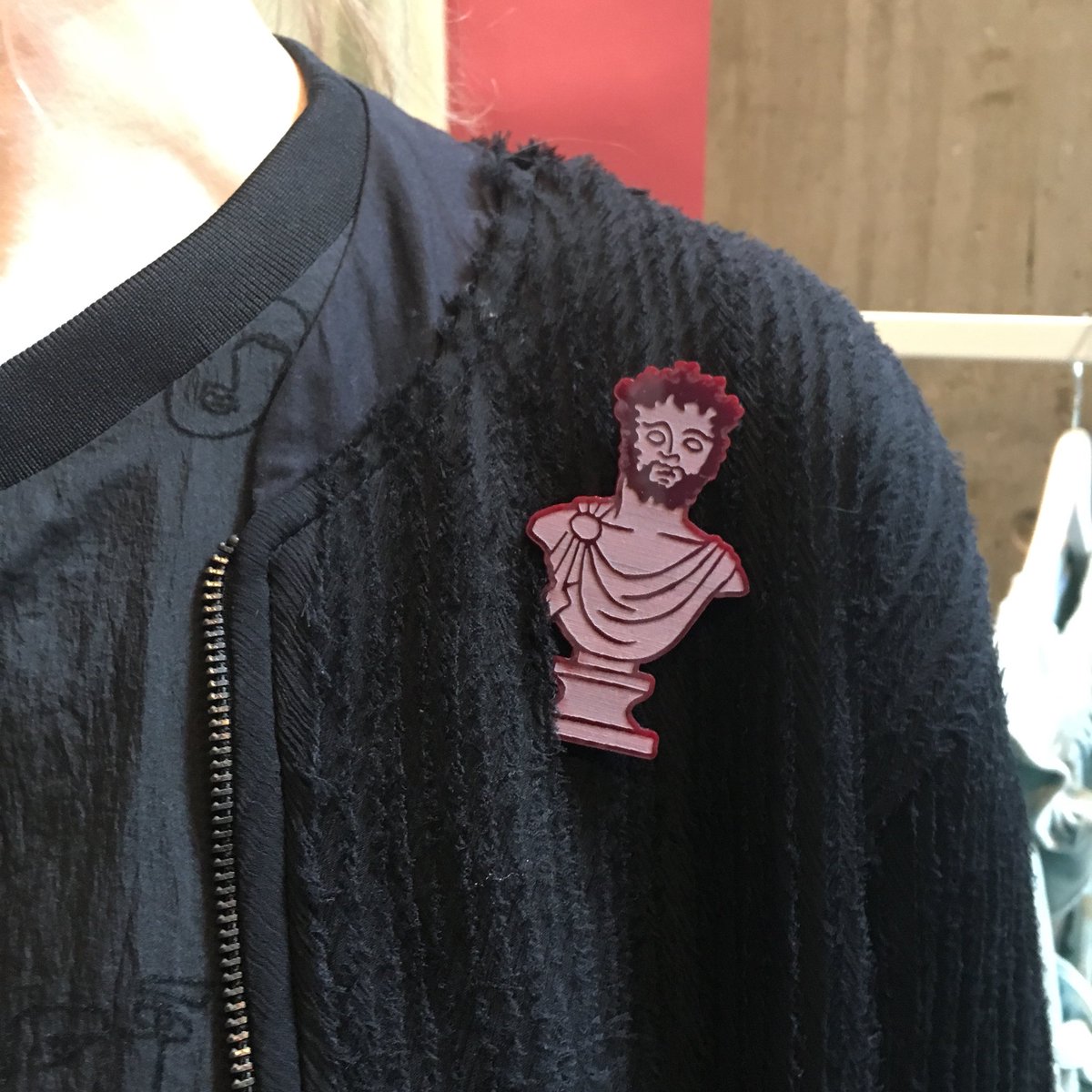 roryhuttonldn's tweet photo. My new Zeus lapel pin @FashionFoundry pop-up shop this afternoon! See him on the website https://t.co/ziV60xz4Aa https://t.co/XzIH9MDNP5