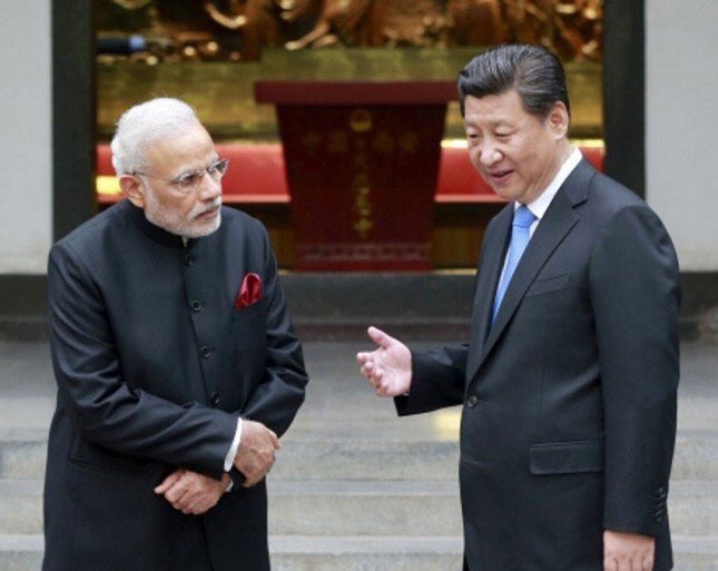 BaklolBhoora's tweet photo. Lagta hai ye bhi chinese phone ki tarah hang ho gaya
#ModiXisummit
#ModiInChina
#ModiInWuhan
#WuhanSummit
#Wuhan
#NaMosteXi
#Namo https://t.co/dCZYicA3EF