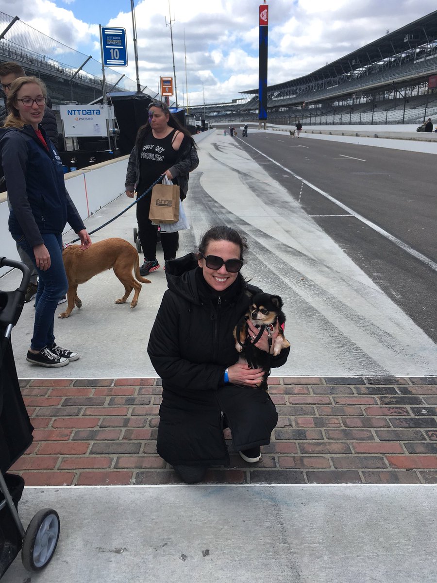 DulceTherapyDog's tweet photo. We had such a fun day at @MuttStrut ! Thank you @IMS for hosting this wonderful fundraiser for @IndyHumane ! πΆβ€οΈπ #muttstrut2018 https://t.co/DlKu7kZcxH