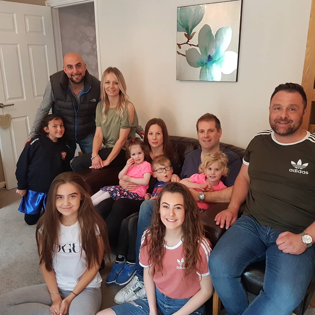 IslaAustin7Days's tweet photo. And so Isla Week comes to an official end with meeting the Austin's Mum Anna, Isla, Fin, Dad Rick, twin older sister Lottie (by 26 mins...a lovely family and we are all honoured. 7 Days 7 Events £7,000 (Well  £4,400 plus a wee bit more) thanks everyone https://t.co/WCIc25C33D