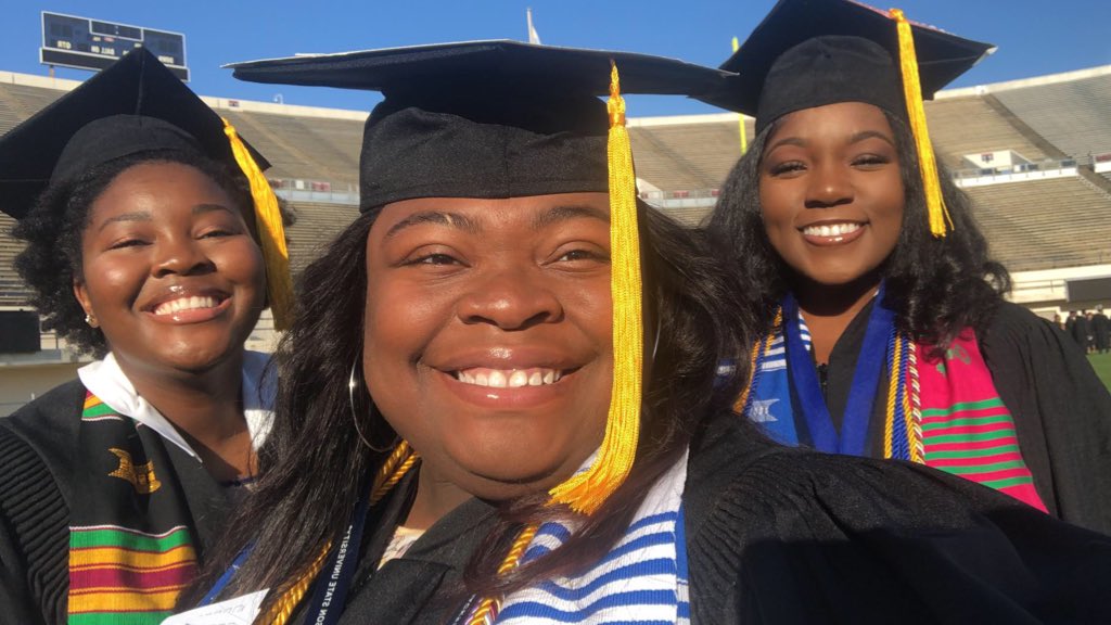 KYEndness_Kills's tweet photo. dripping melanin. #JSUGrad18 #TheeGreat #Huxtables https://t.co/4rjq1NwXMi