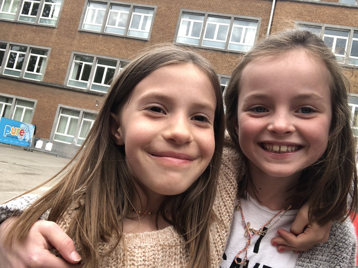CharlierVincent's tweet photo. #SLF2018 la fête pour les enfants https://t.co/UEzno4bf6Y