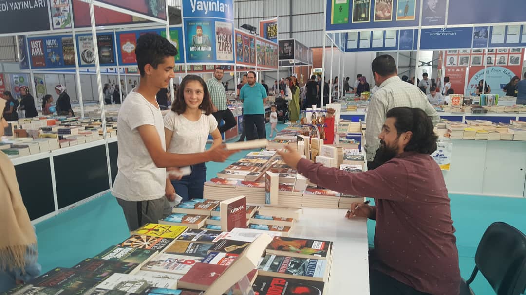 iamgcw_25's tweet photo. Ufuk Cengiz @aksaraybel @AksarayKitap Günlerindeydi... https://t.co/Ee6EbCVcnJ