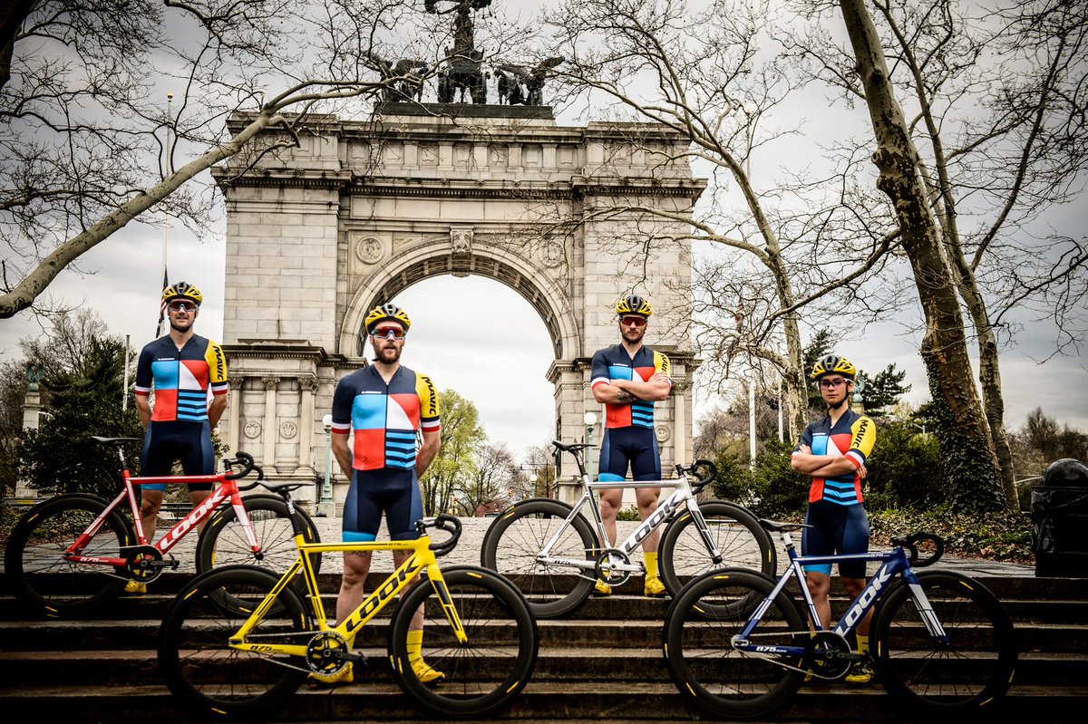 lookcycle's tweet photo. #TeamLOOKCriterium is ready to rock @Redhookcrit #Brooklyn with the #875Madison
📸 @drewkaplanphotopraphy https://t.co/uBzis0m5b4