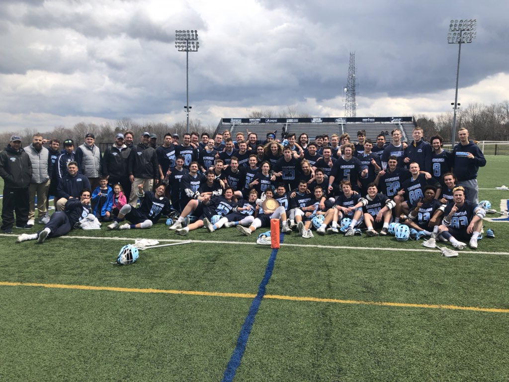 Region 3 champions . #14inarow #family