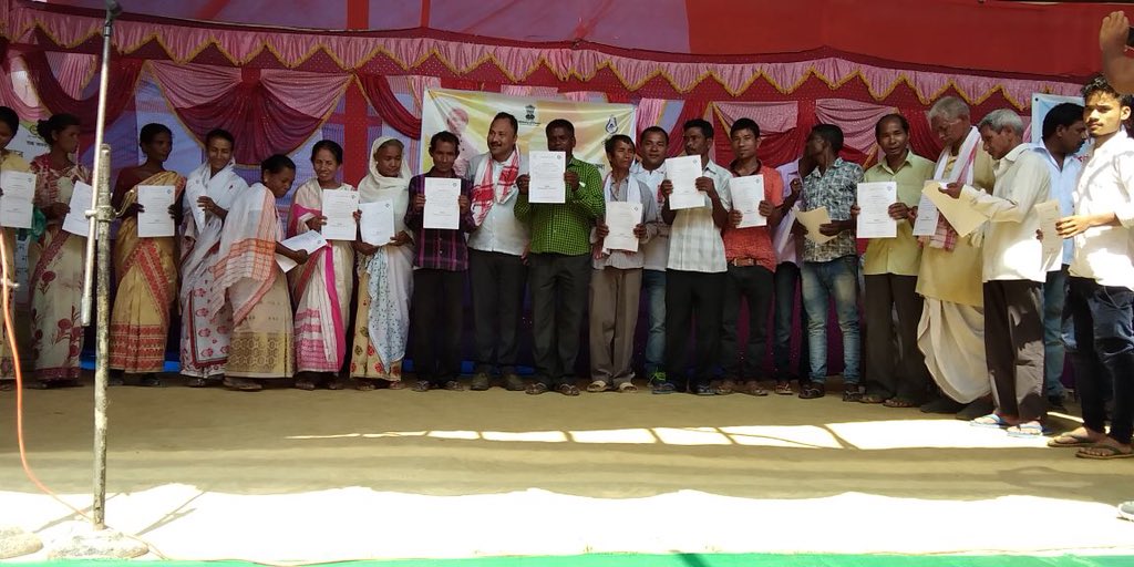 borahbimal76's tweet photo. Celebrated Gram sakti diwas a dream of Honble PM @narendramodi ji by giving free electricity connection to the untouched family @BJP4India @BJP4Assam https://t.co/FVl9oRXKYu