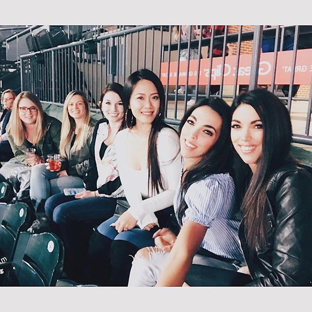 WAGSinreallife's tweet image. I’ve said if before and I’ll say it again—baseball life = making best friends out of strangers in 9 innings or less. #wagsinreallife (@chanceleetaylor) ift.tt/2Km8C09