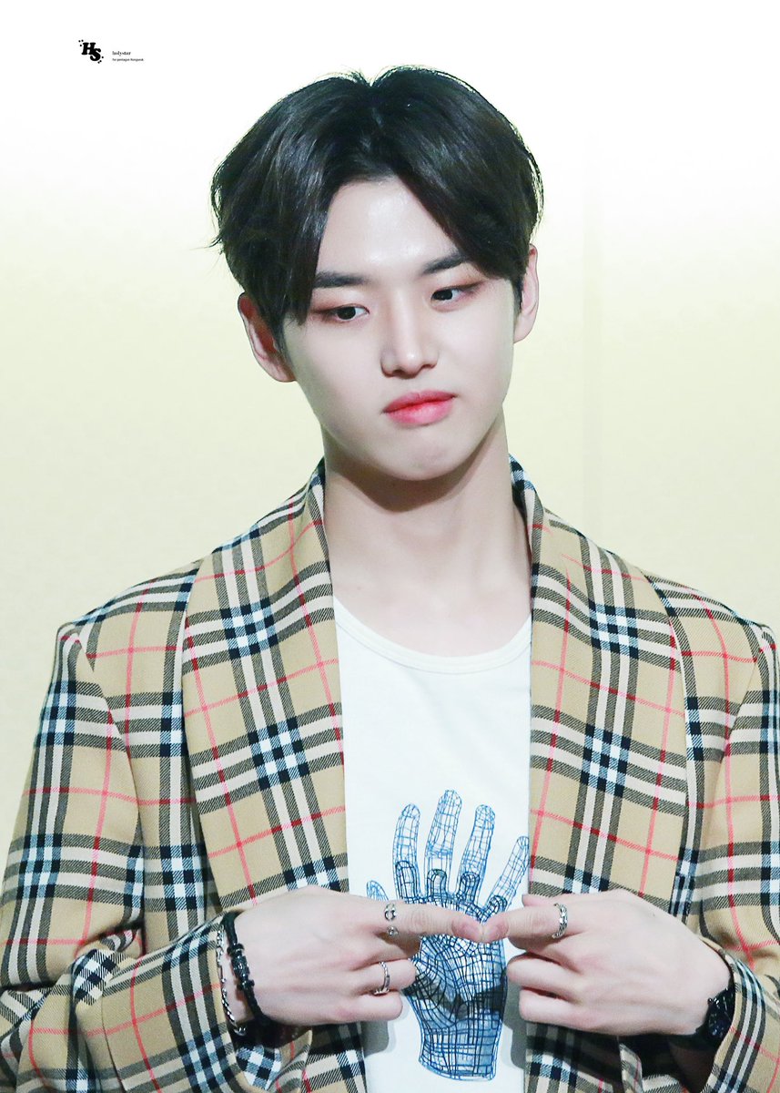 HolyStar0417's tweet photo. 아주 오래 전부터 너를 음..
조 조 좋아했었다고 늘

#홍석 #양홍석 #HONGSEOK #ホンソク #펜타곤 #PENTAGON @CUBE_PTG https://t.co/gIX6zuEANT