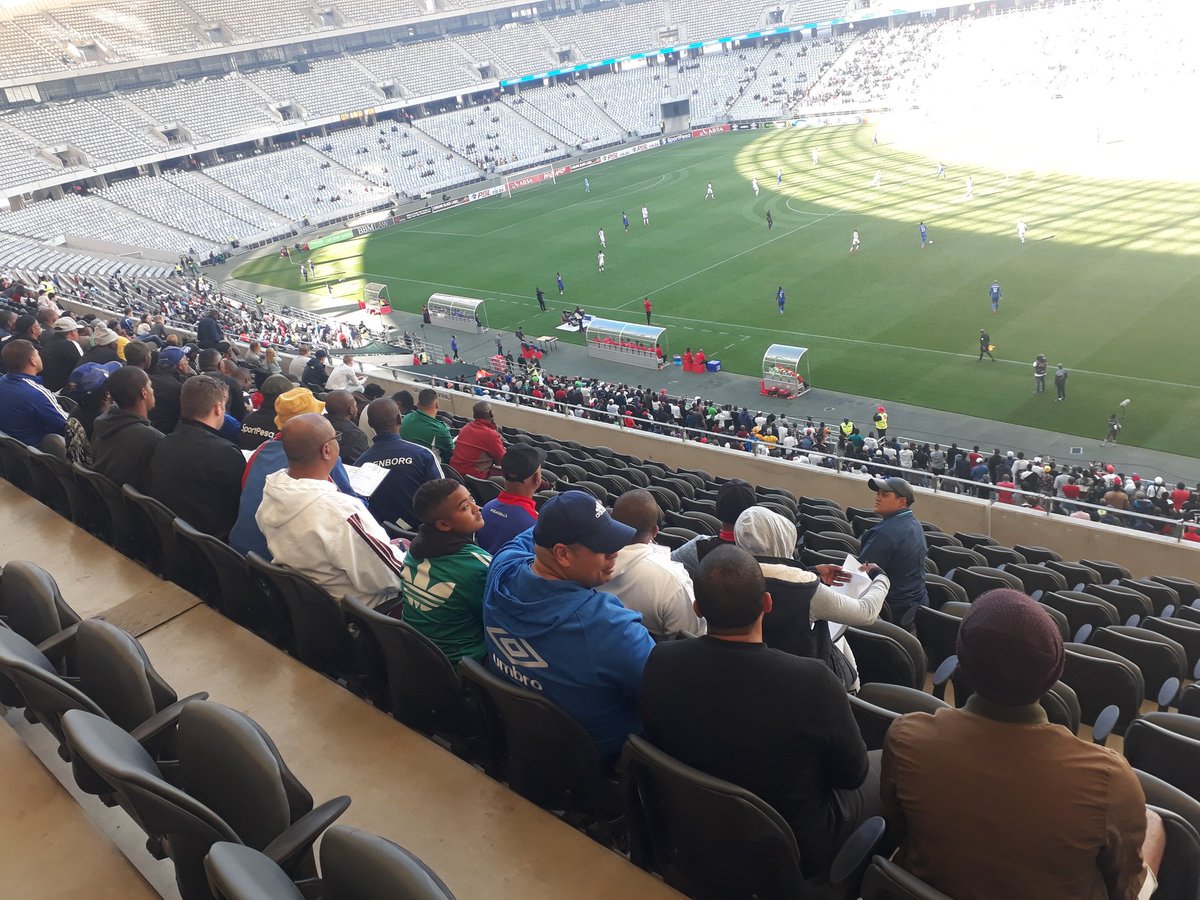 DreamClub100's tweet photo. Day 2 on @SAFACapeTown D License had it all. Theory, practical and live match analyses. https://t.co/xEsQrNApLq