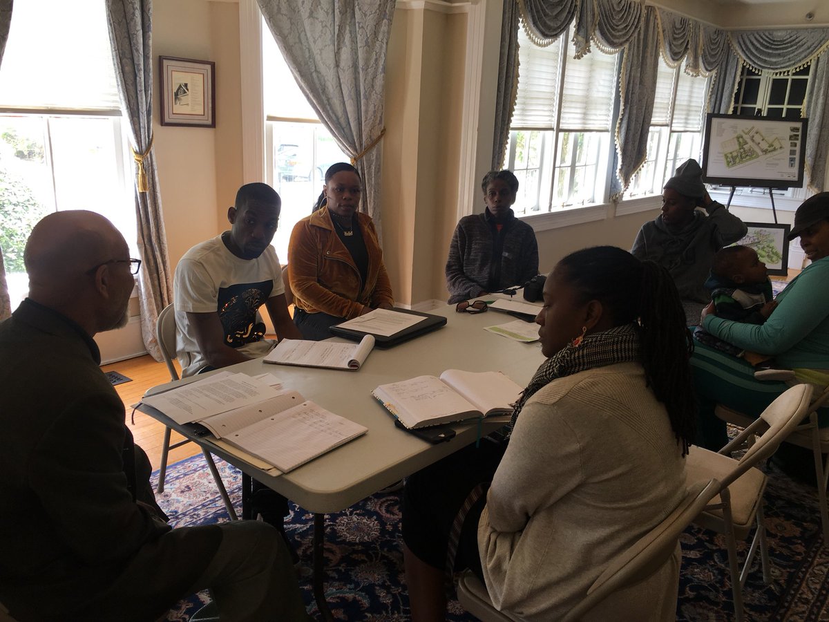 NewsomeHouse's tweet photo. Sousteast CARE Coalition at the Newsome House for Arbor Day to show the PBS documentary by Student Reporting Labs #pbs #communityoutreach #activism #arborday #environment #newsomehouse #youthactivism #NewportNews https://t.co/TO4cbbMQcu