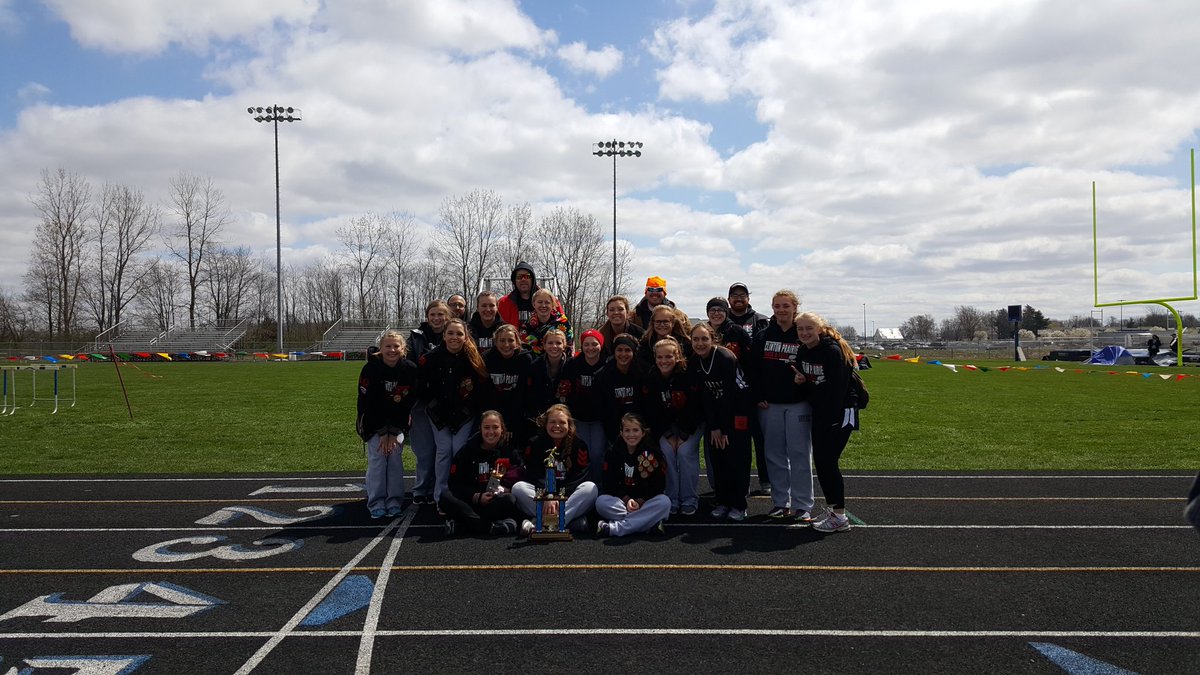 CPgophertrack's tweet photo. 2018 Girls Track Clinton County Champions! https://t.co/vfV0KCF2qm