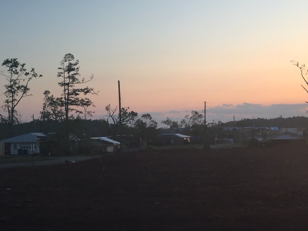 kkat8200's tweet photo. Hills, mountains, and valleys, Oh my! Even with the tornado damage it’s still the Gem of The Hills. I love visiting Jacksonville. #jsu #gogamecocks #blowsoutherners https://t.co/gpweuM2wcU
