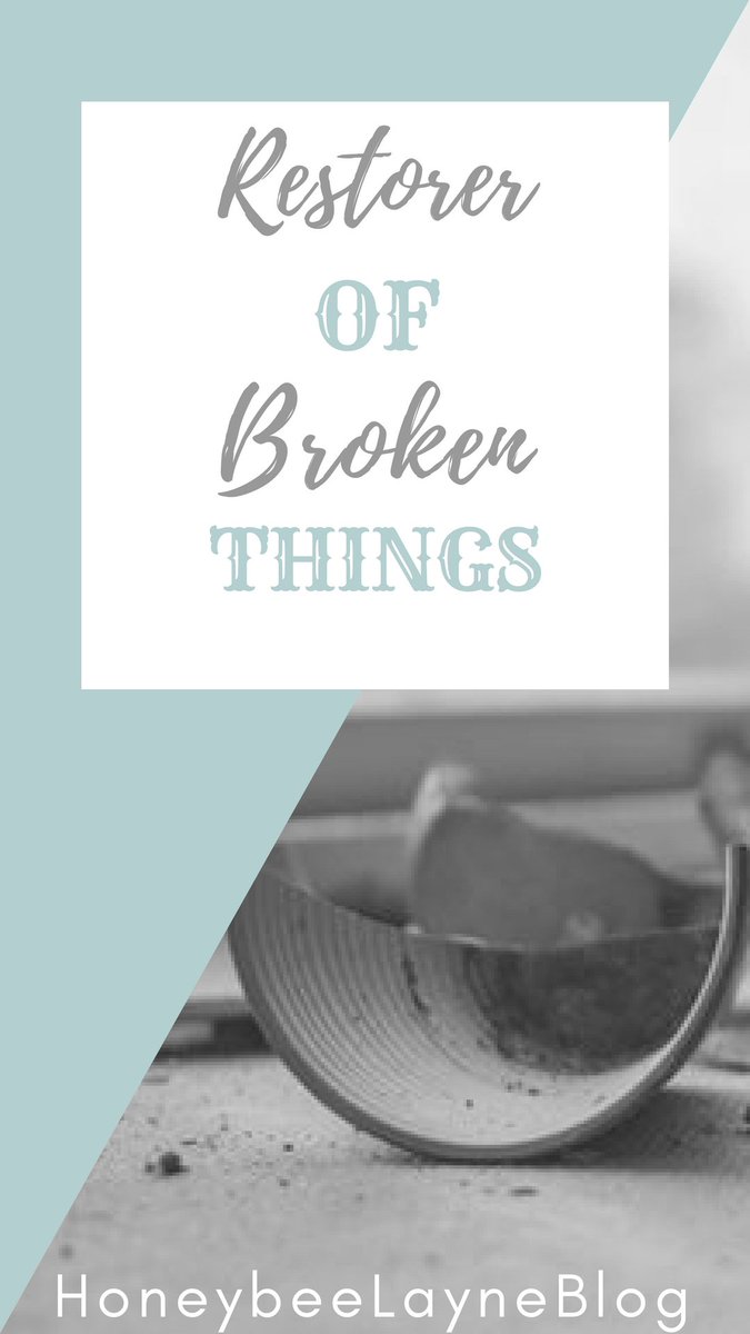 Lissalayne's tweet photo. New Blog Post Up! {Link In Bio} All about how God takes our brokenness and turns it into beauty, our messes into messages of miracles. #HoneyBeeLayneBlog #SoulSaturdays #BrokenintoBeauty #God #Restoration #Blog #Canada #Blogging #Canadian #Rebuilder #Remoulder https://t.co/wkl5g1KgTN
